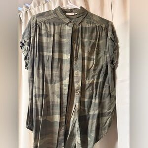 So Women’s Junior’s Camo Button-Up Shirt - Green/Brown